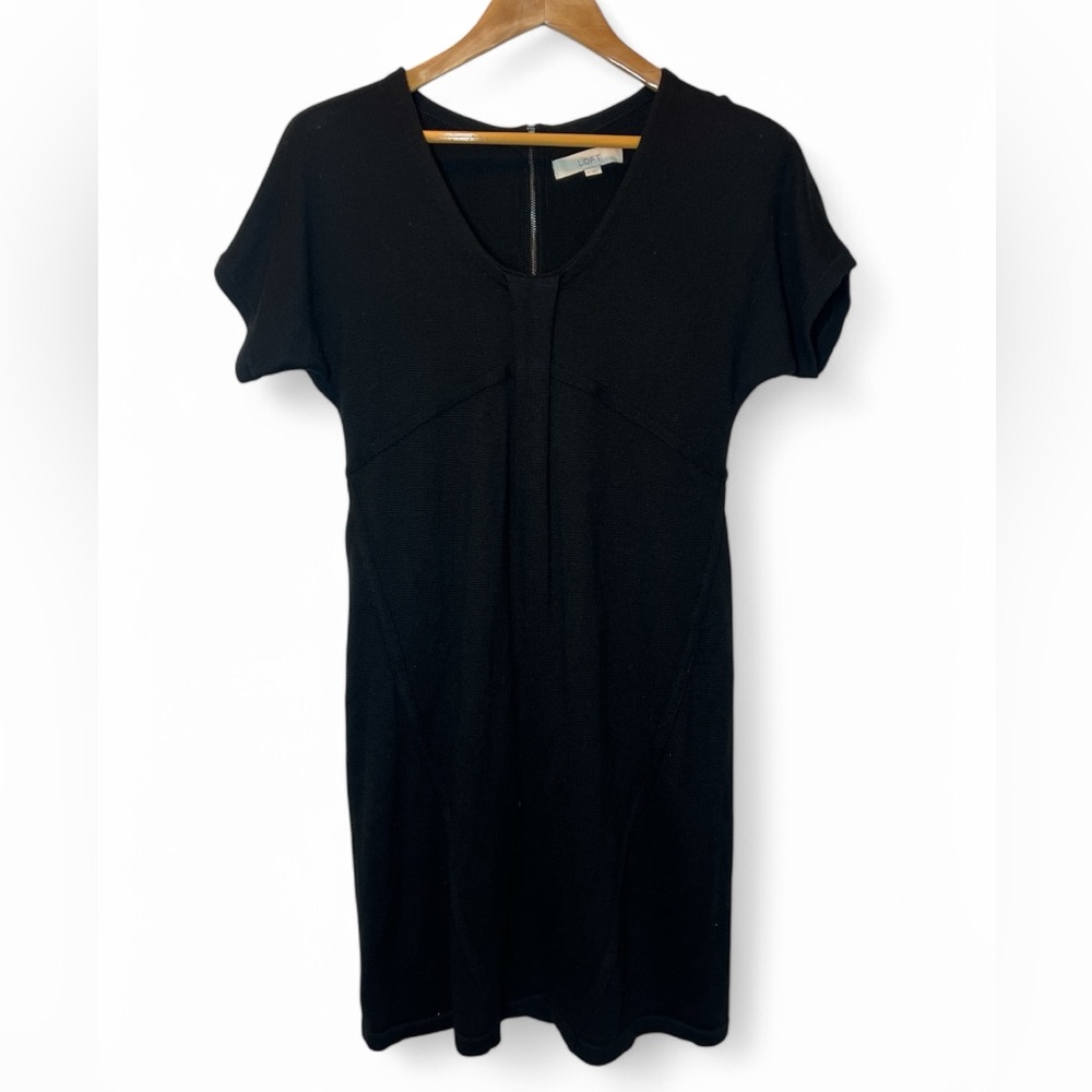 Ann Taylor Loft Short Sleeve Rear Zipper Wool Blend‎ Sweater Dress Black Medium
